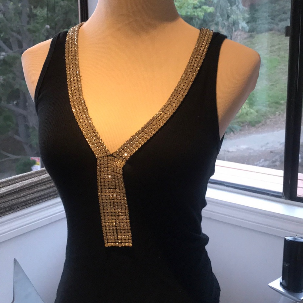 Top : black/ sleeves
